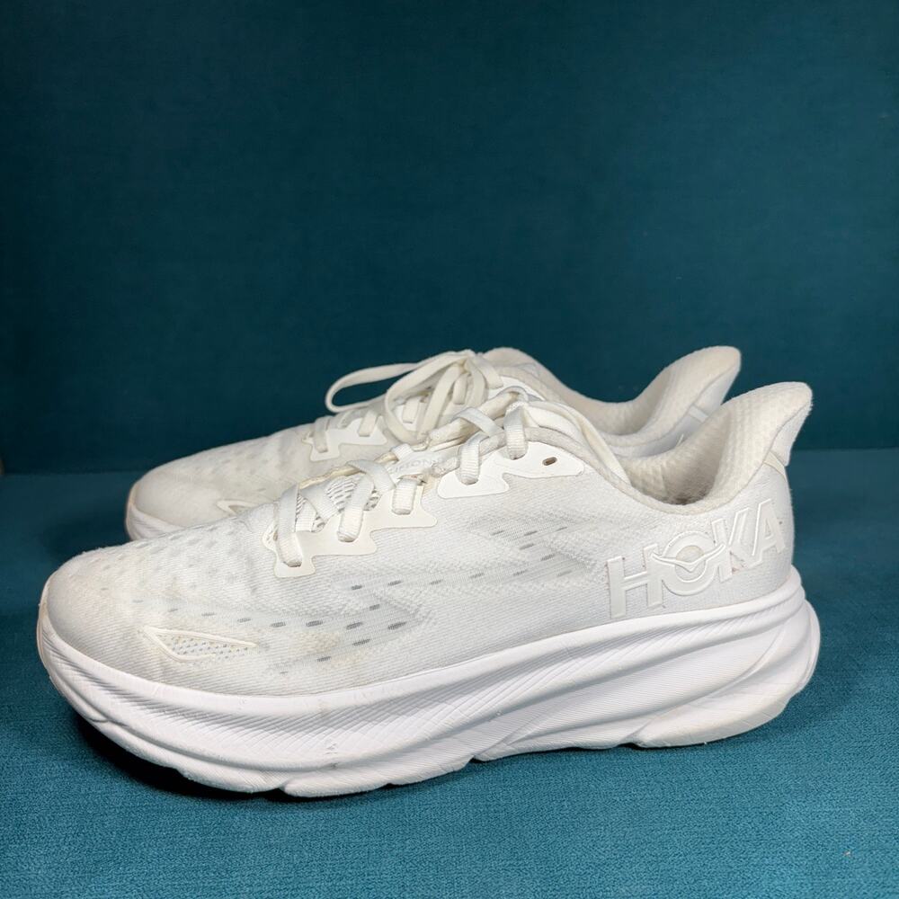 HOKA Clifton 9 White Womens Size 9.5 B Running 1127896 WWH